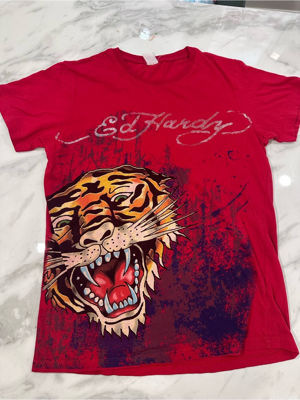 VINTAGE ED HARDY Red Tee with Vibrant Tiger Graphic Soft T-Shirt Mens Size Small